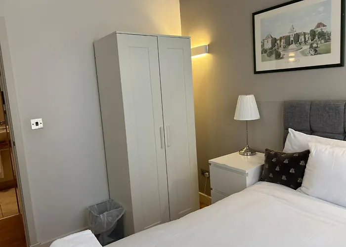 Extremely Quartermile Near Castle And Apartamento *