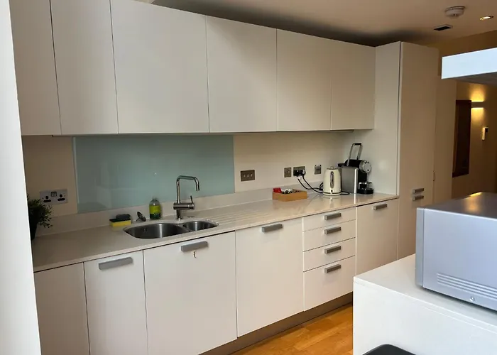 Extremely Quartermile Near Castle And Edimburgo