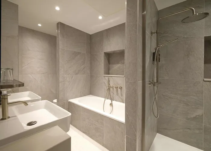 The Resident Hotell 4*