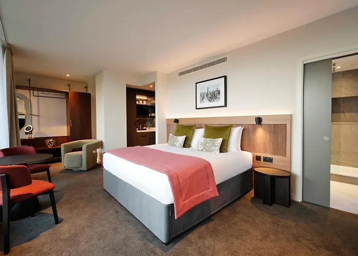 Hotell The Resident 4*