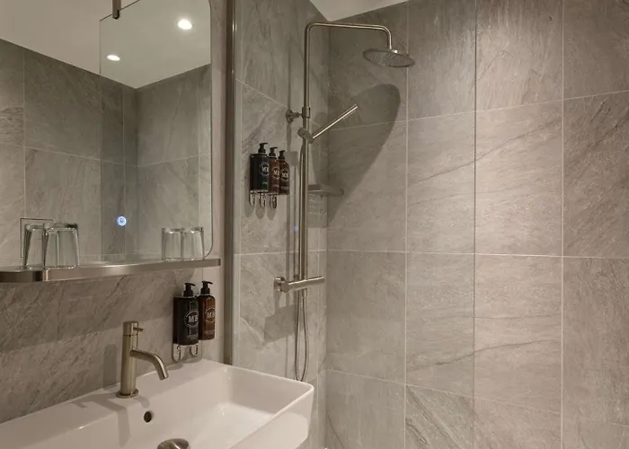 Hotell The Resident Edinburg