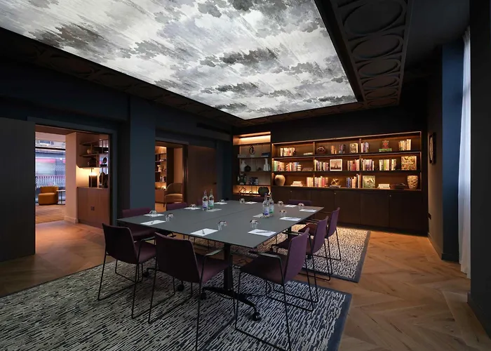 The Resident Hotell 4*