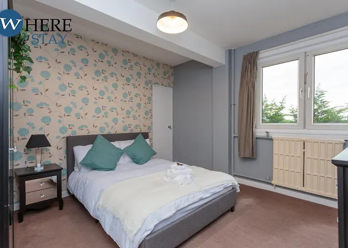 Lägenhet Stunning 3 Bedroom Edinburg