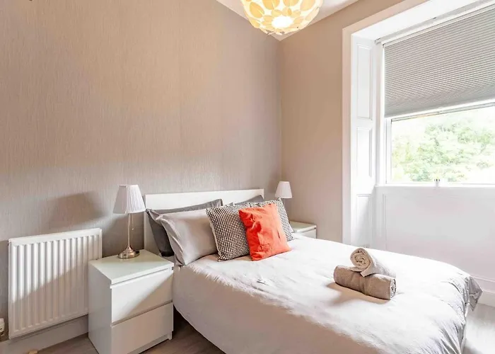 アパート Spacious 3 Bed In Marchmont エディンバラ