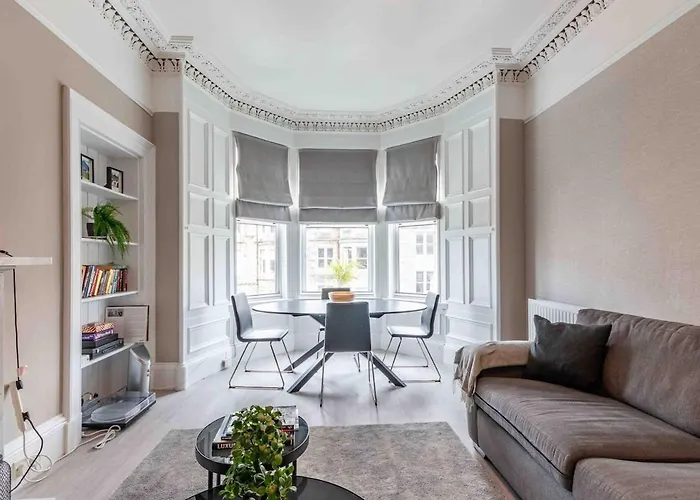 Spacious 3 Bed In Marchmont