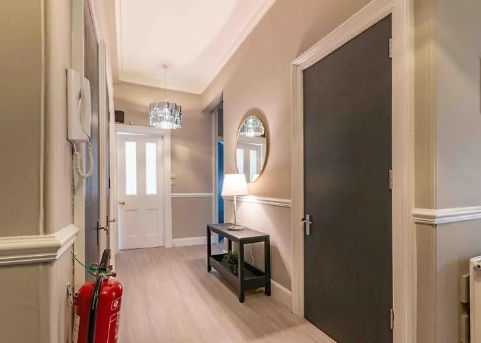 Spacious 3 Bed In Marchmont Appartamento *