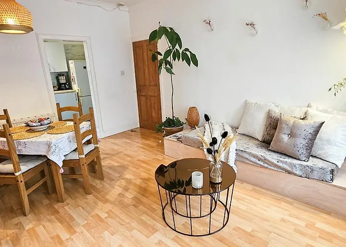 Harry Potter Styled 3-bed - *