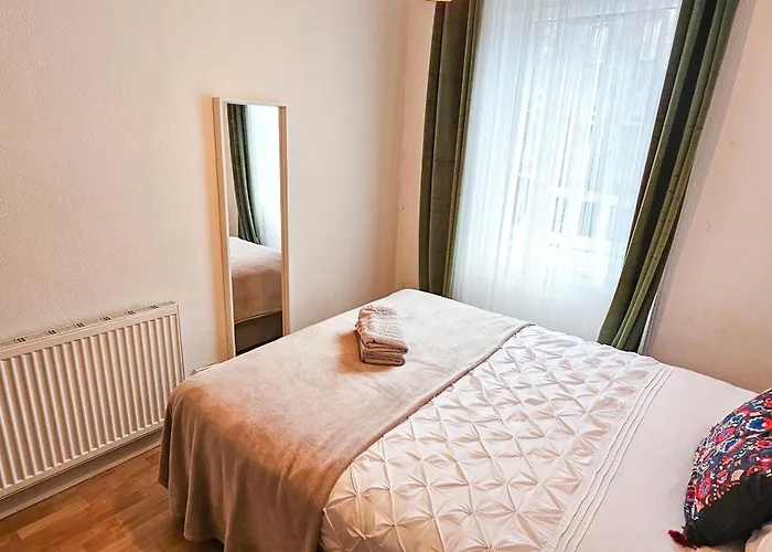 Harry Potter Styled 3-bed - * Edinburgh