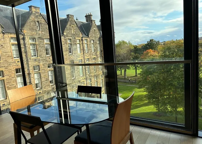 Stunning Park View Quartermile Close Proximity To Castle Эдинбург