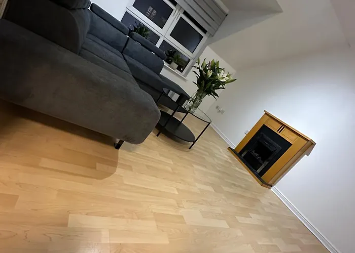 Floor * إدنبرة