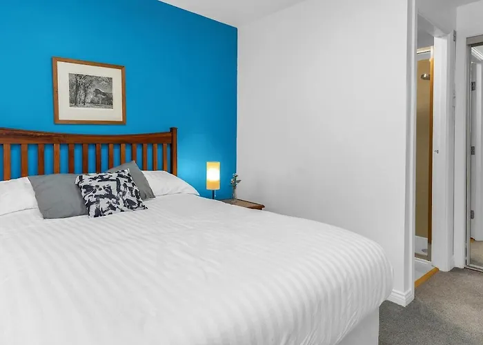 Modern 2 Bedroom In Centre