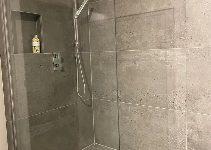 Spacious In * Edinburgh