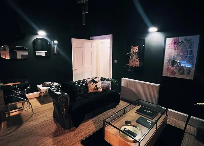 Designer Flat By Castle شقة