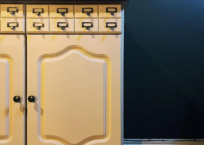 Designer Flat By Castle *