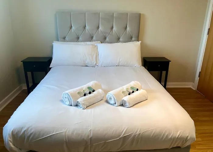 Luxury Spacious 4 Dbl Br House With Free Parking * Edinburgh