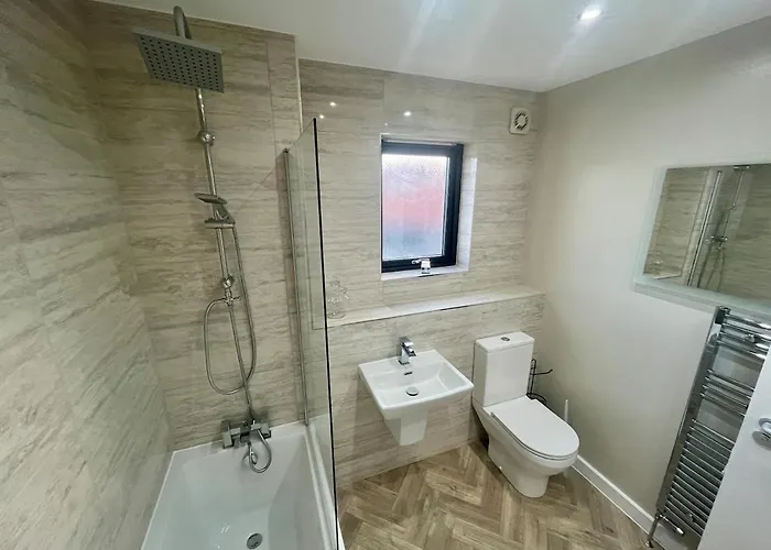 Luxury Spacious 4 Dbl Br House With Free Parking * Edinburgh