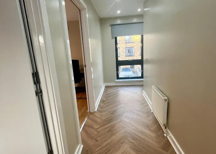 Luxury Spacious 4 Dbl Br House With Free Parking Apartment Edinburgh