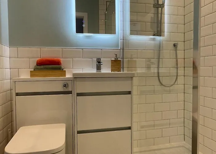 Modern Apartment, Access To Holyrood &