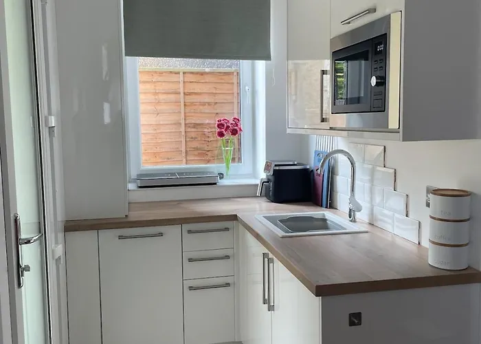 Modern Apartment, Access To Holyrood & *