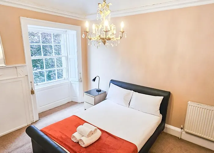 Russel House - 4 Bedroom - The Royal Mile * Edinburgh
