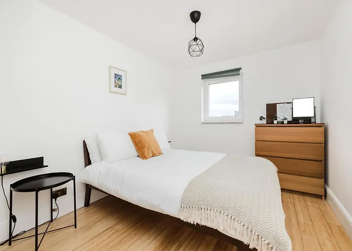 Joivy Welcoming Flat Near Park شقة *