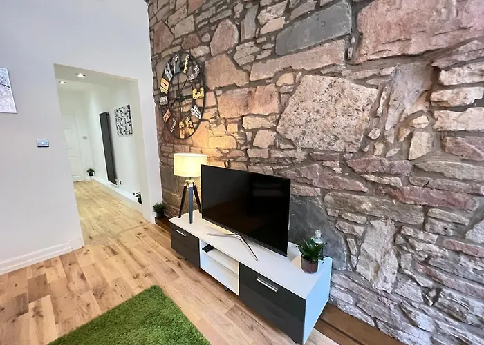 Stunning Refurbished Main Door Marchmont