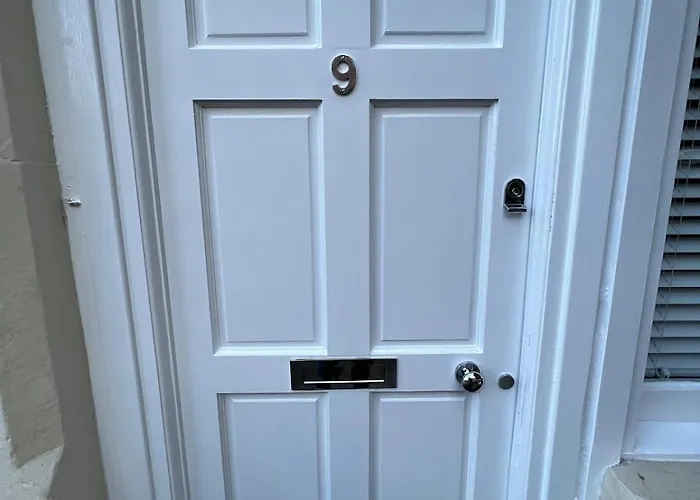 Stunning Refurbished Main Door Marchmont דירה *