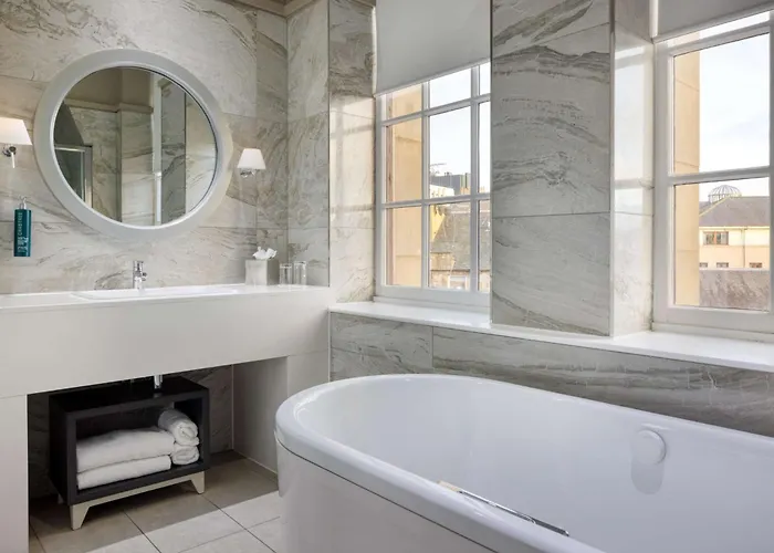 Doubletree By Hilton Centre 4*