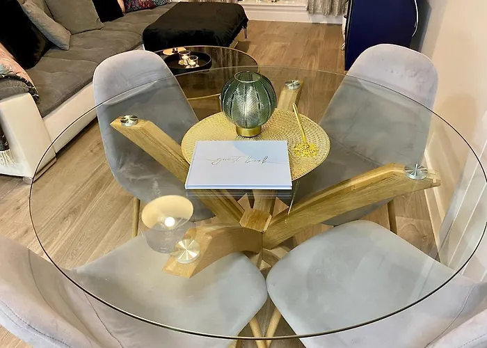 Iona's Family Retreat B شقة