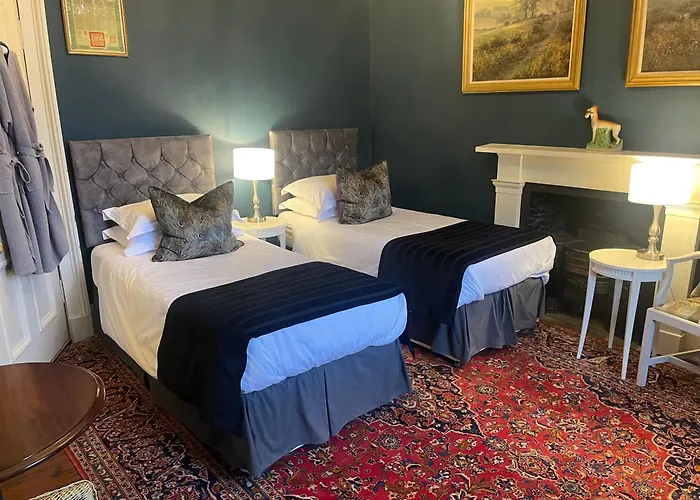 Bed & Breakfast Six Brunton Place