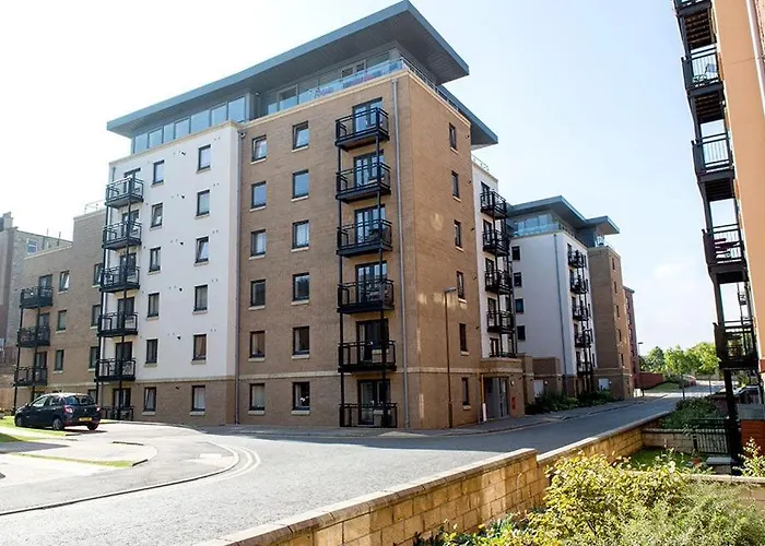 Modern In A Shared Flat Near Haymarket *