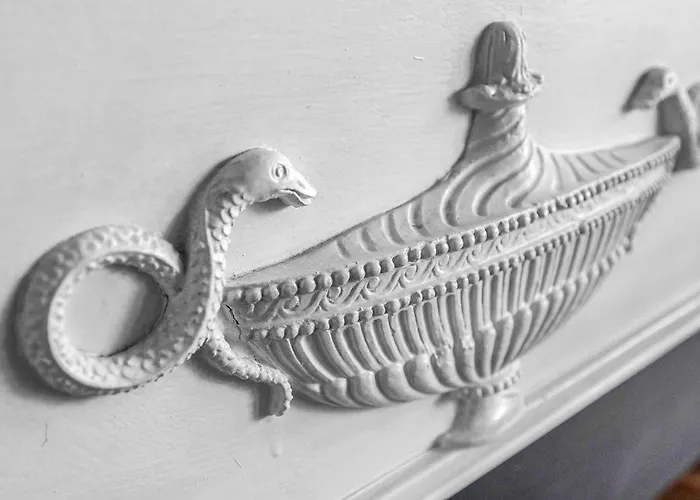 Super Spacious 4 Bed, Sleeps 6 * אדינבורו