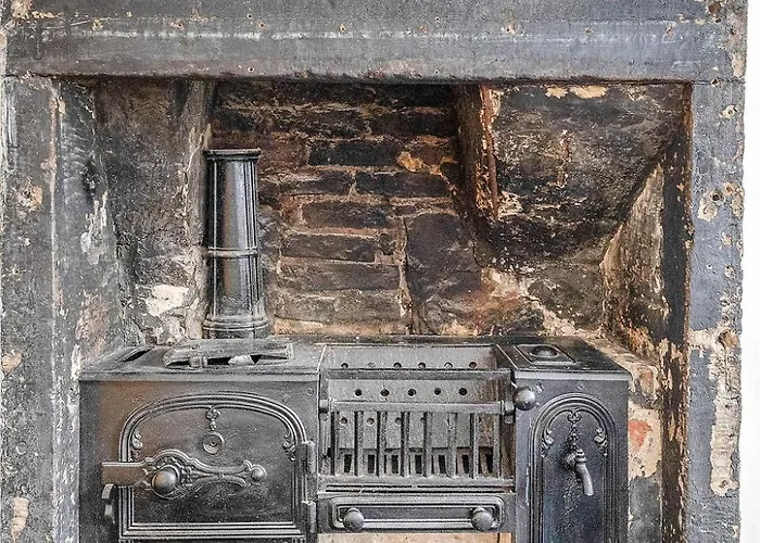 דירה Super Spacious 4 Bed, Sleeps 6