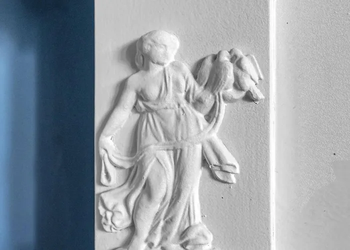 דירה Super Spacious 4 Bed, Sleeps 6 אדינבורו