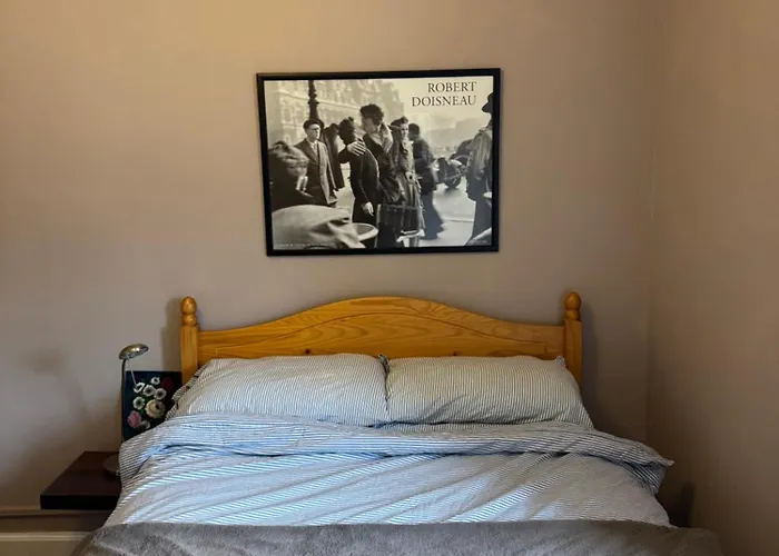 In Historic Tenement Shared Near Old Town Homestay *