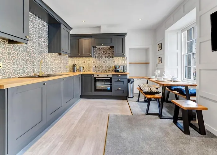 דירה Warden's Close אדינבורו