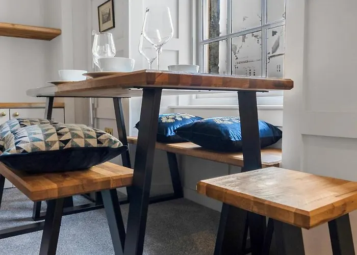 Warden's Close Apartment Edinburgh