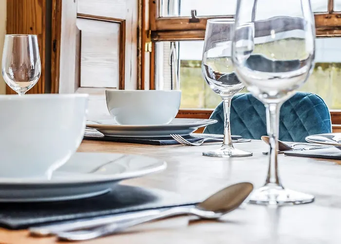 شقة Large Super 3 Bed -princes Street, Parking *