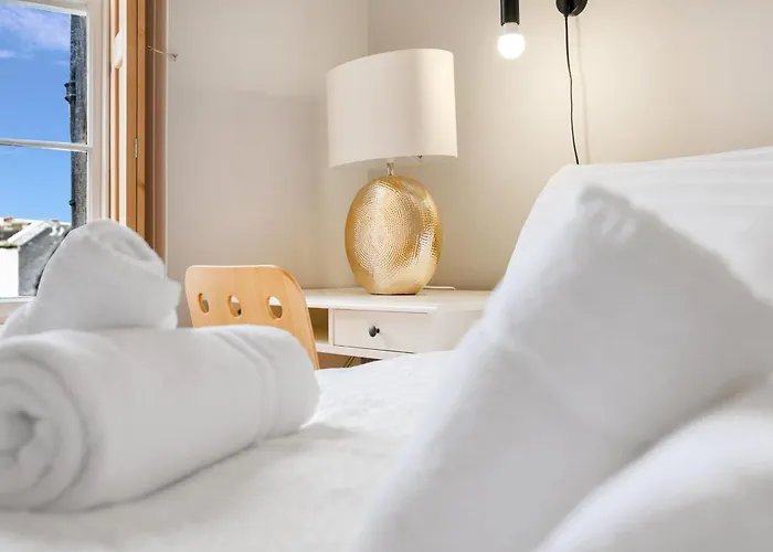 Gorgeous, Cozy 2br Royal Mile-old Town * 爱丁堡