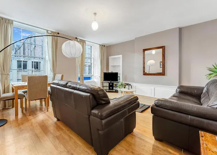 Gorgeous, Cozy 2br Royal Mile-old Town