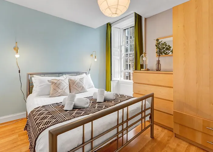 Gorgeous, Cozy 2br Royal Mile-old Town