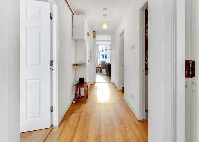 Gorgeous, Cozy 2br Royal Mile-old Town * 爱丁堡