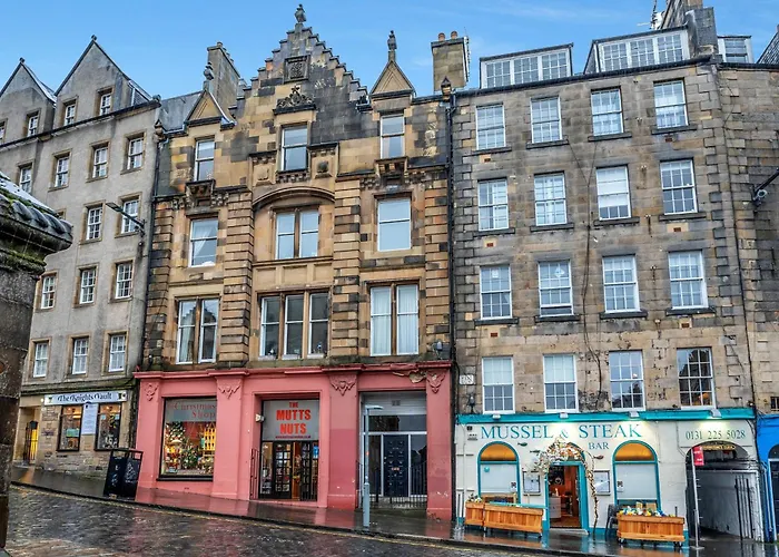 Cozy 2 Bed With Great View - Parking Lejlighed