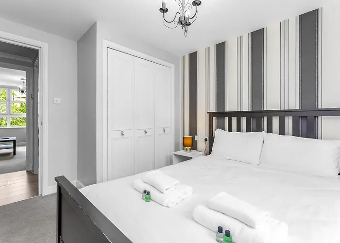 Comfy Place Off Royal Mile, With Parking Apartmán *
