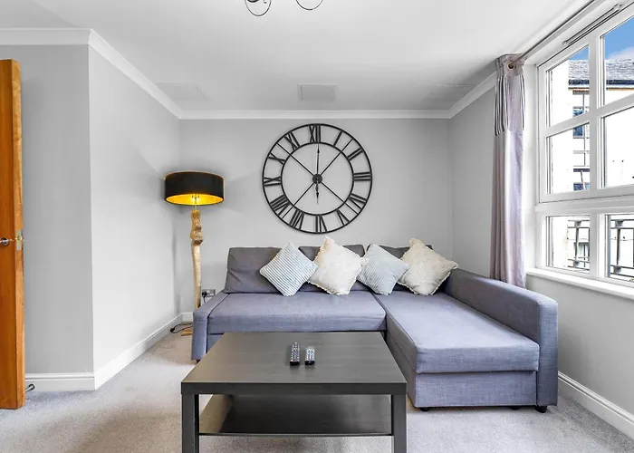 Comfy Place Off Royal Mile, With Parking Apartmán Edinburgh