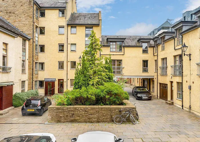 Comfy Place Off Royal Mile, With Parking * Эдинбург