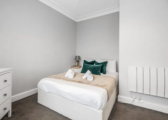 Apartment Cosy From Near Holyrood Palace Edinburgh