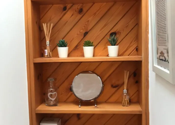 Stylish With Private Roof Terrace