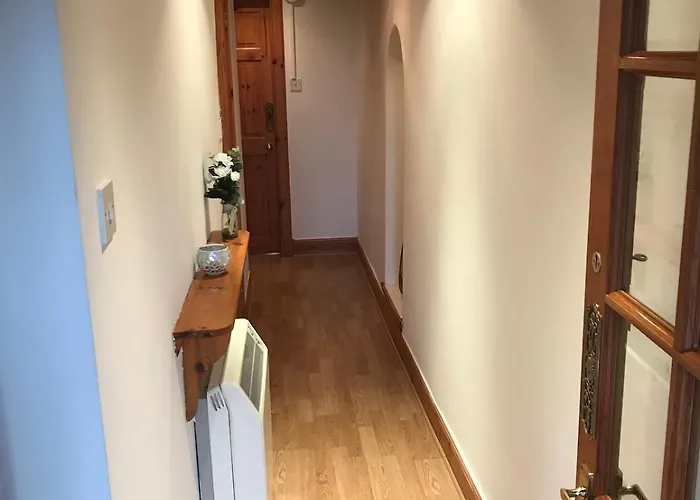 Stylish With Private Roof Terrace דירה אדינבורו