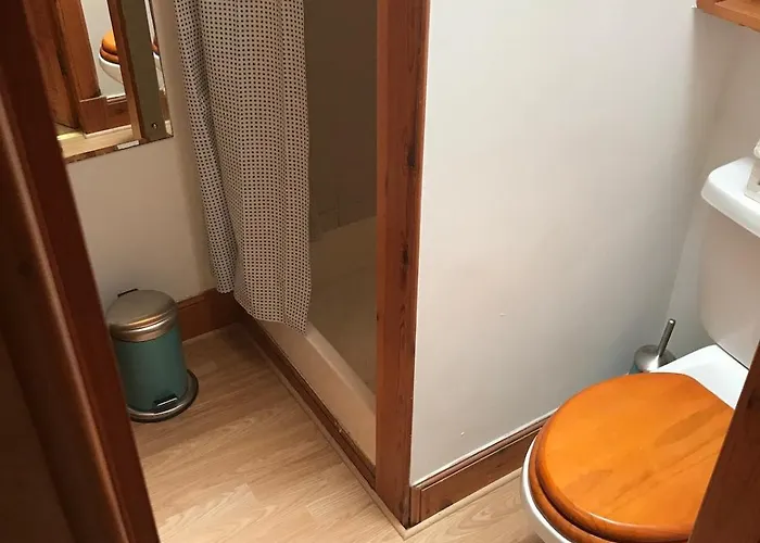 Stylish With Private Roof Terrace